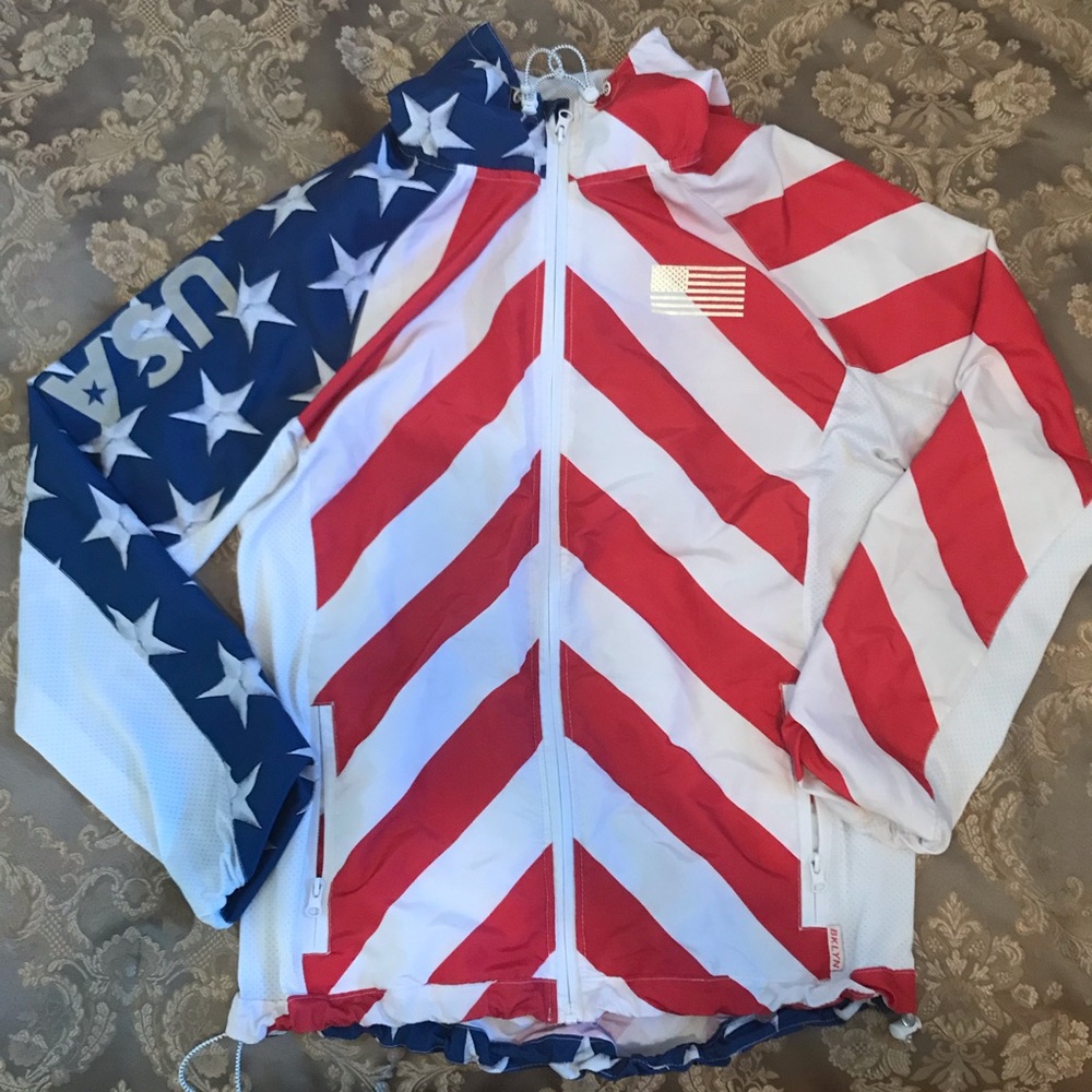 USA windbreaker